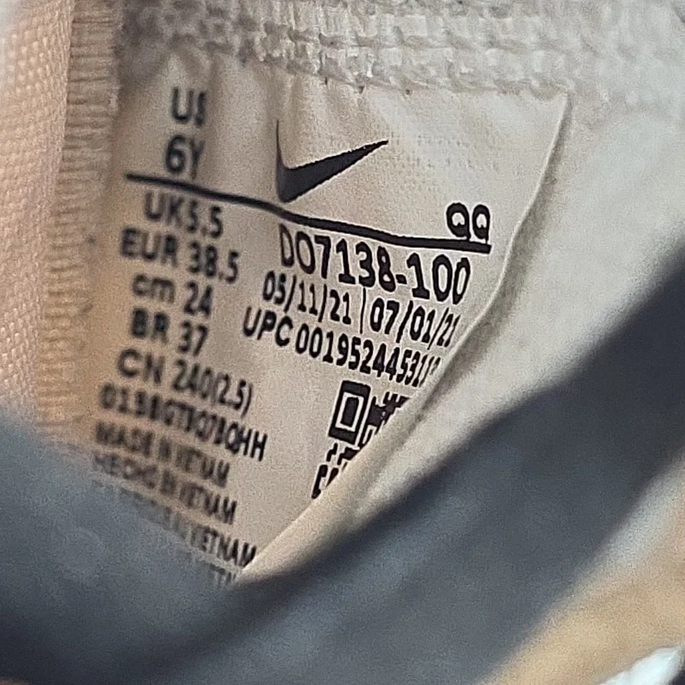 Nike Blazer Mid 77 US‎ 6Y Do7138-100 Alter And Reveal